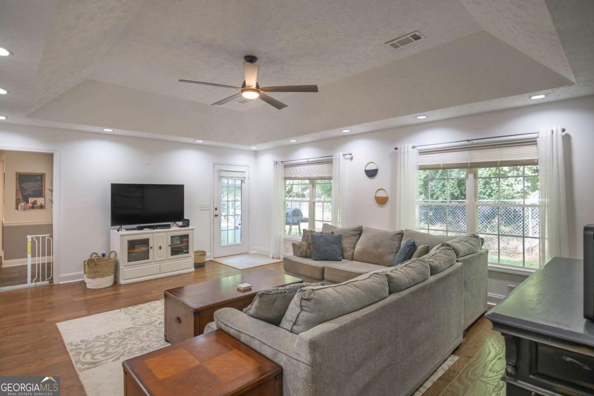 253 Price Road Property Photo 11