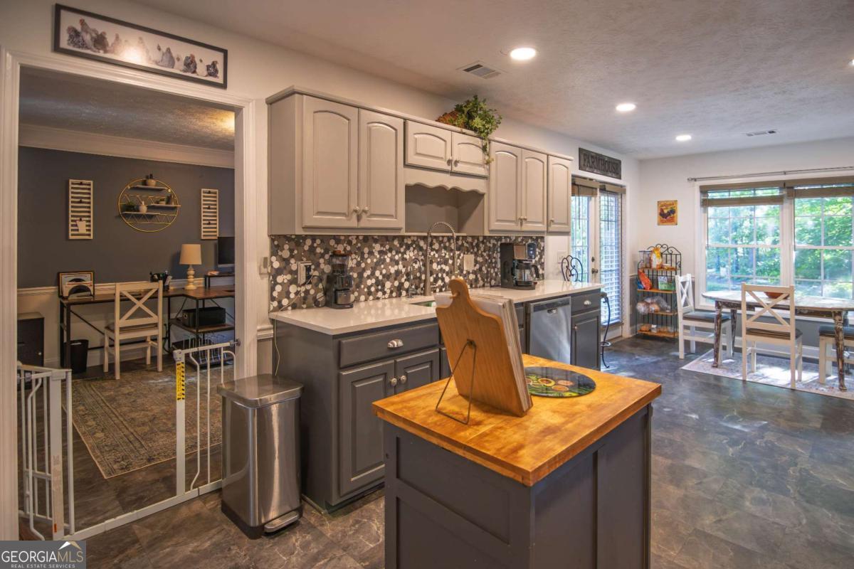 253 Price Road Property Photo 16