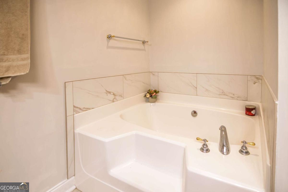 253 Price Road Property Photo 31