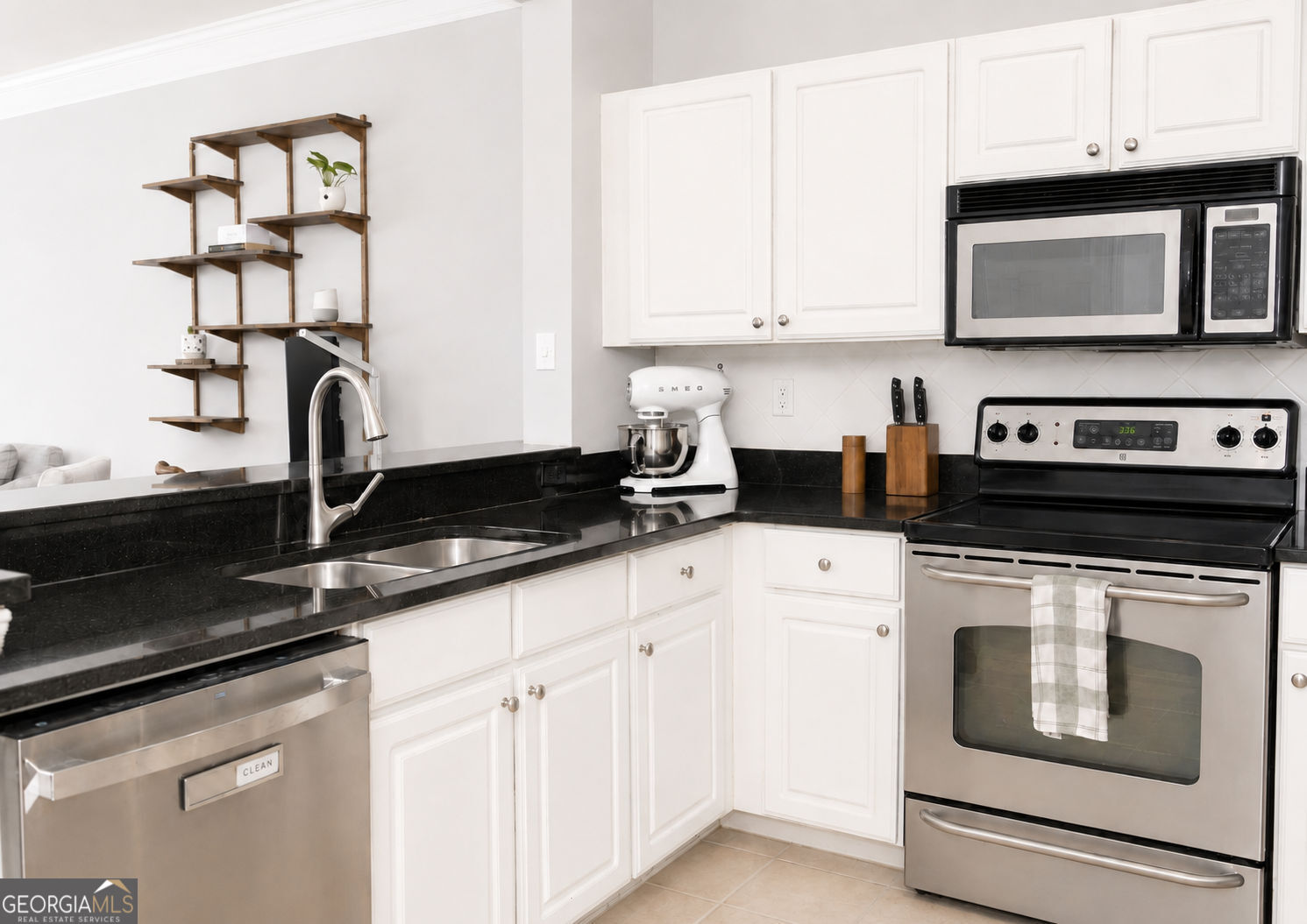 1850 Cotillion Drive # 1116 Property Photo 2