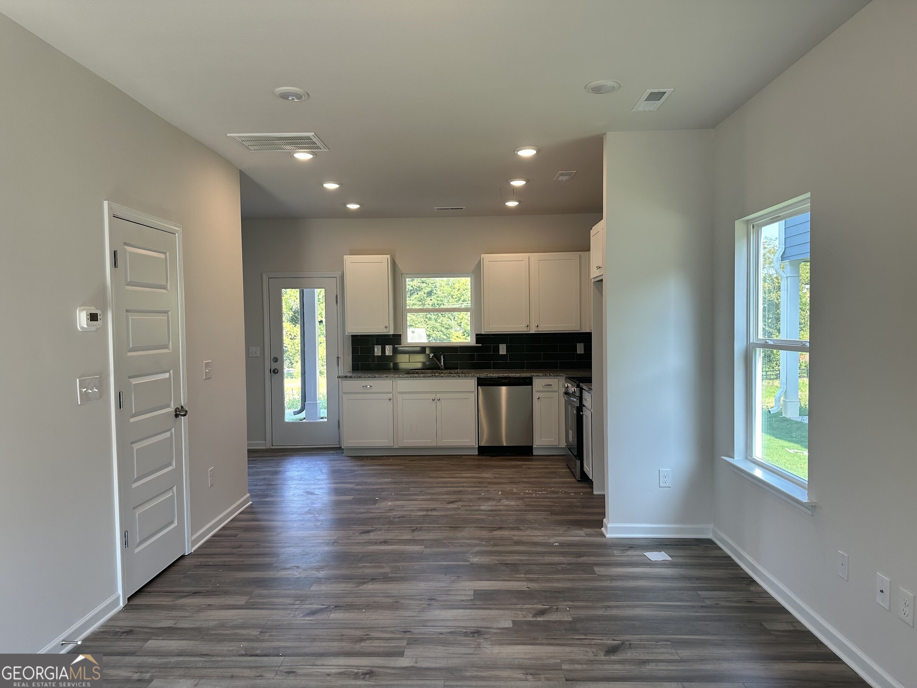 21 Cove Lane Property Photo 2