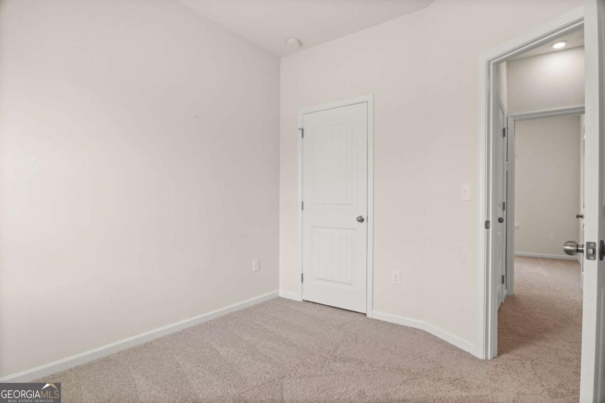 21 Cove Lane Property Photo 9