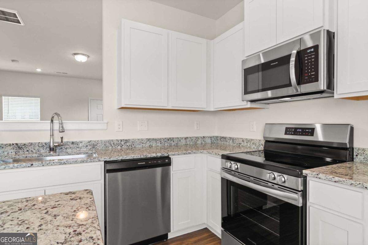 21 Cove Lane Property Photo 19