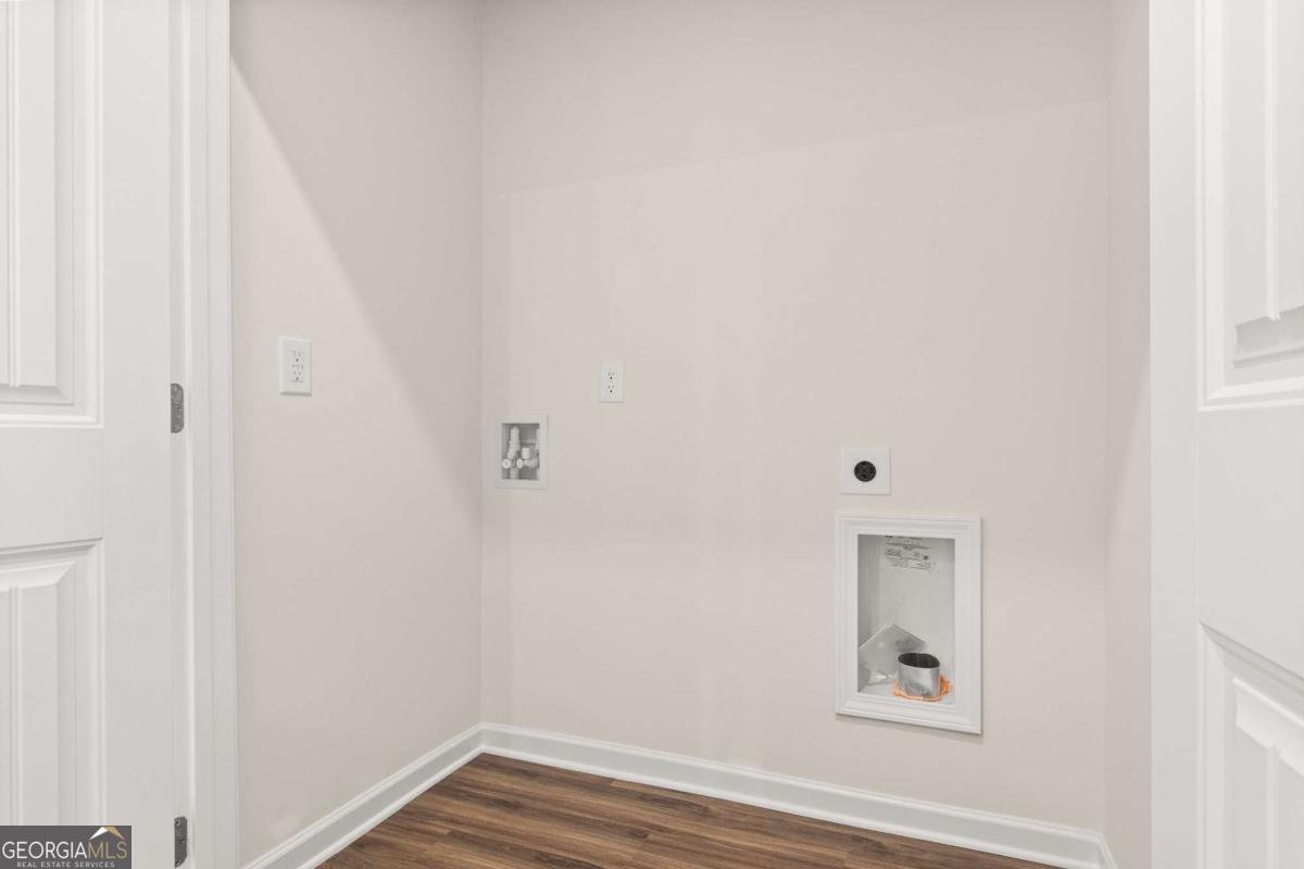 21 Cove Lane Property Photo 24