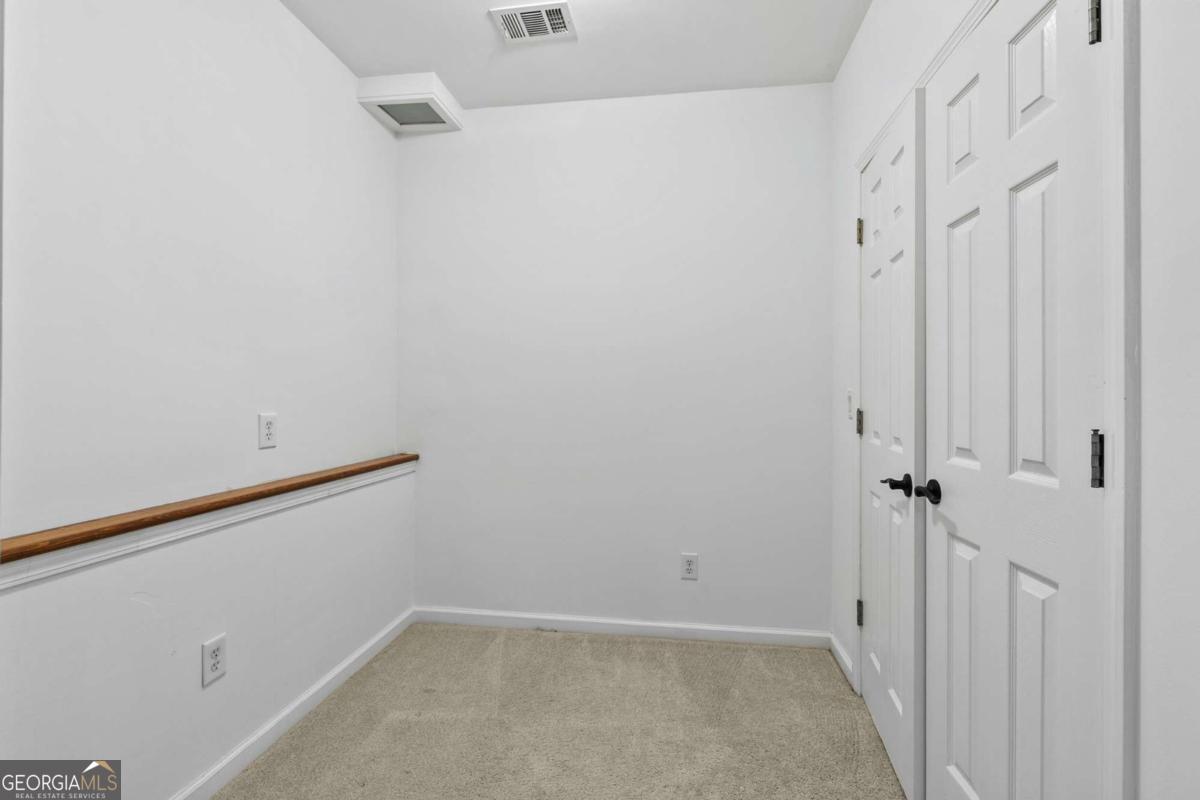 110 Dresden Place Property Photo 61