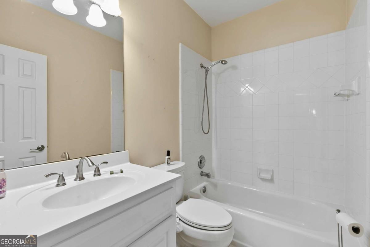 110 Dresden Place Property Photo 71