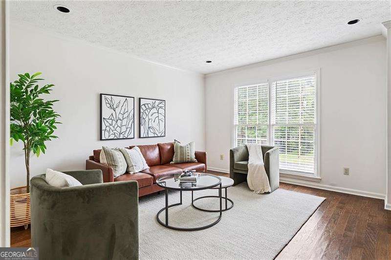 994 Coach House Drive Property Photo 3