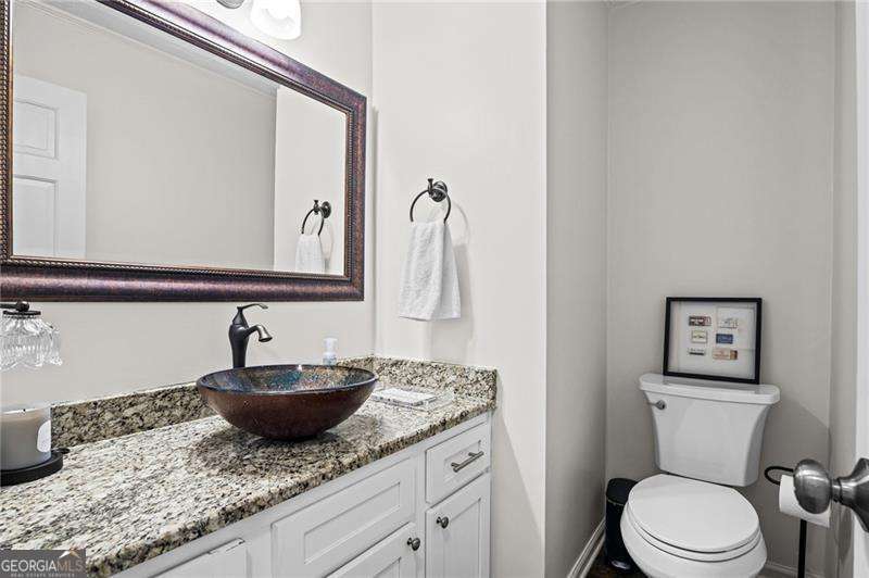 994 Coach House Drive Property Photo 7
