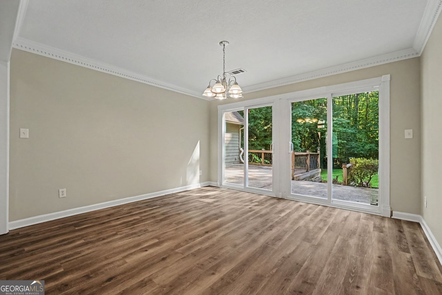 5195 Hickory Bend Terrace Property Photo 8