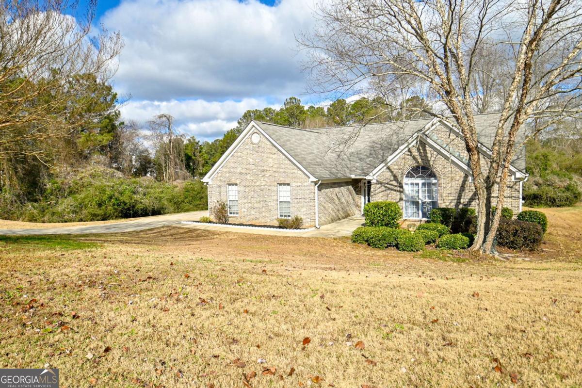 719 Overlook Drive Property Photo 4