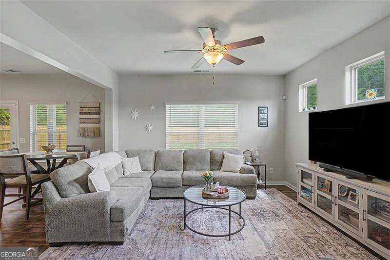 234 Arbor Drive Property Photo 4