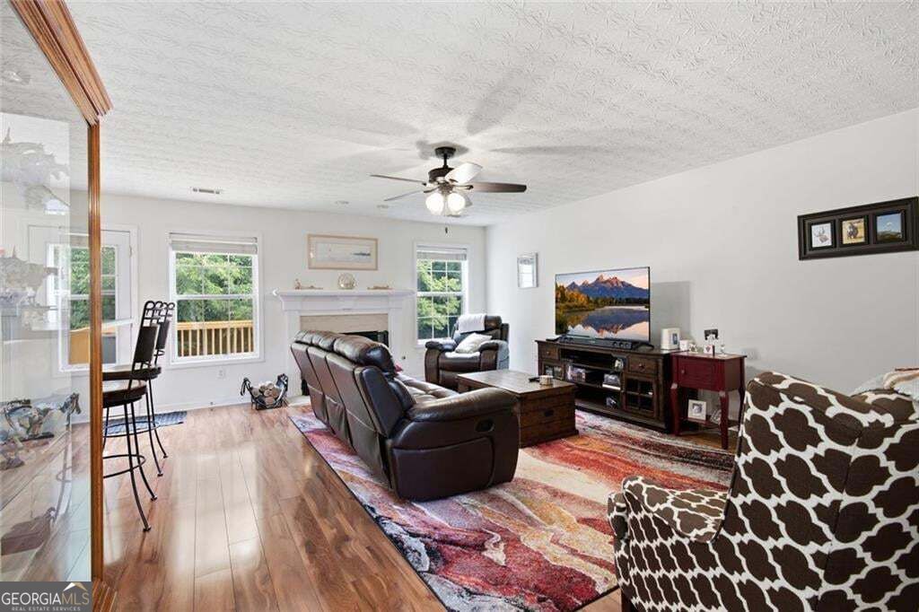 658 Bartow Drive Property Photo 3