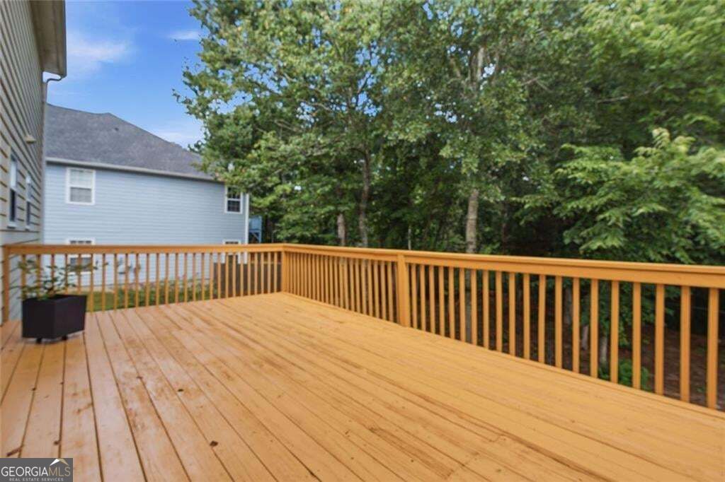658 Bartow Drive Property Photo 6