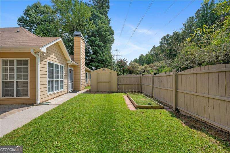 6375 Seymour Place Nw Property Photo 2