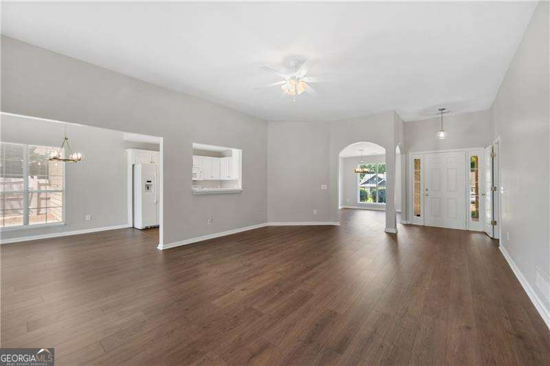 6375 Seymour Place Nw Property Photo 3