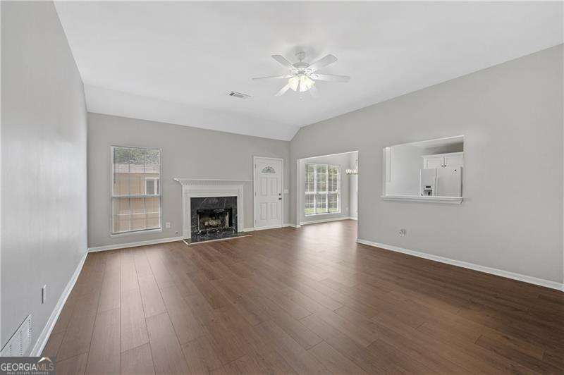 6375 Seymour Place Nw Property Photo 9