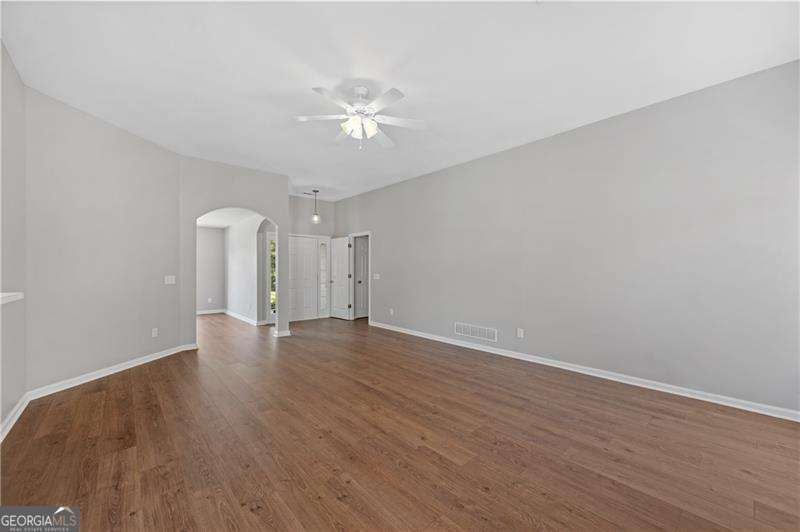 6375 Seymour Place Nw Property Photo 11
