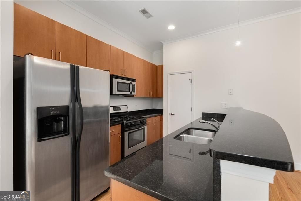 384 Ralph Mcgill Boulevard Ne # 123 Property Photo 7