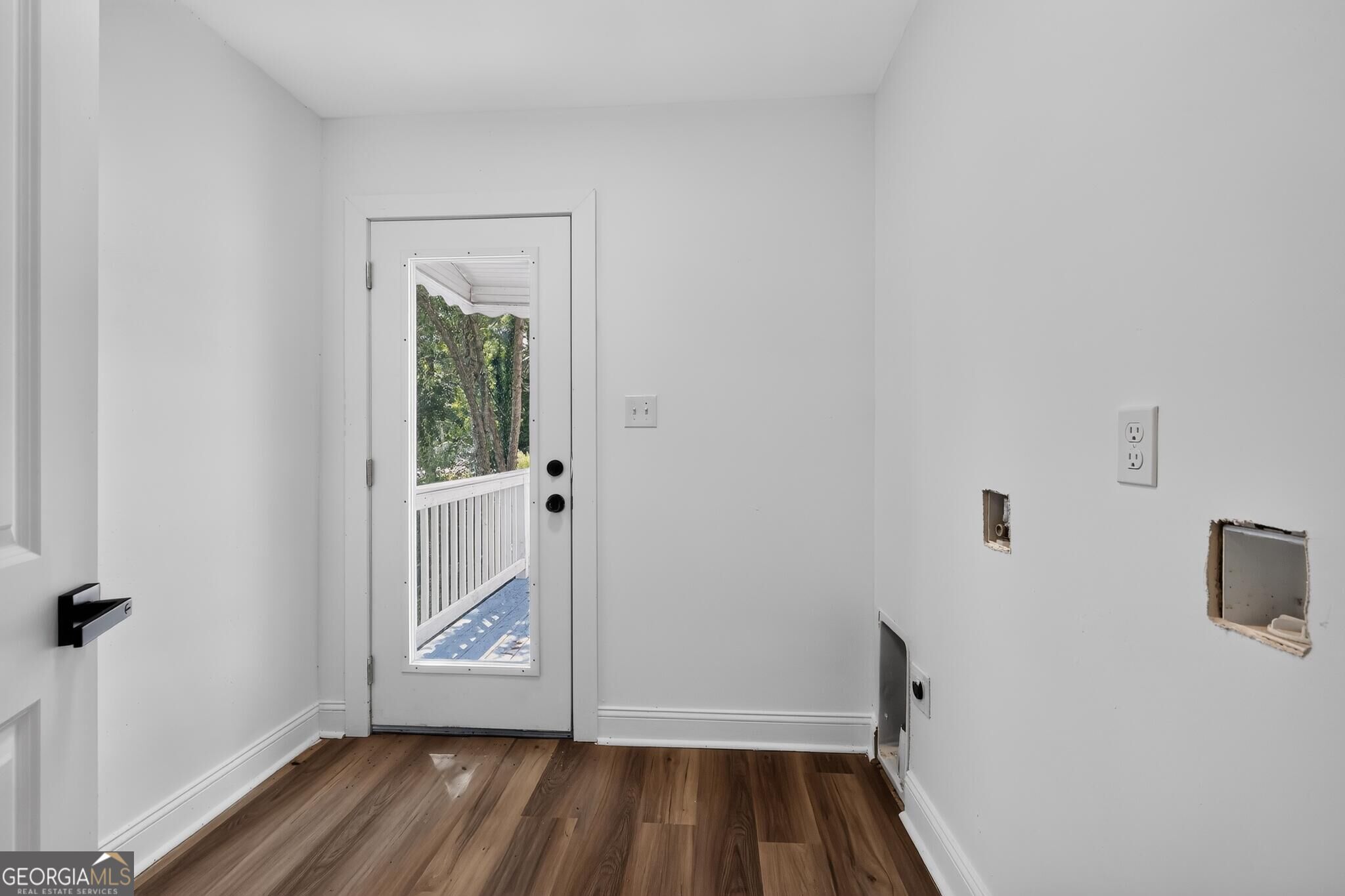 562 Marjorie Place Property Photo 30