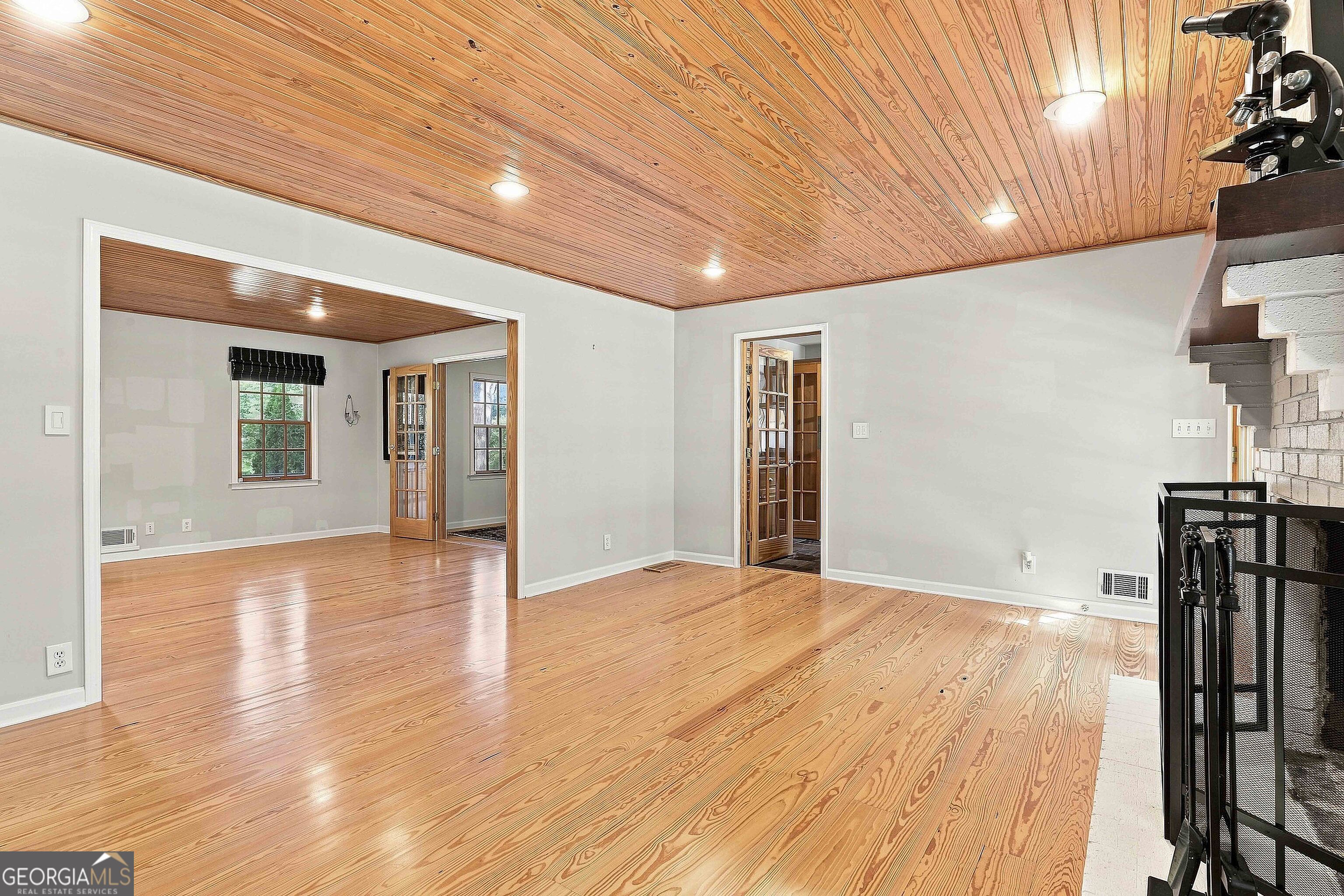 1060 Oak Ridge Drive Property Photo 17