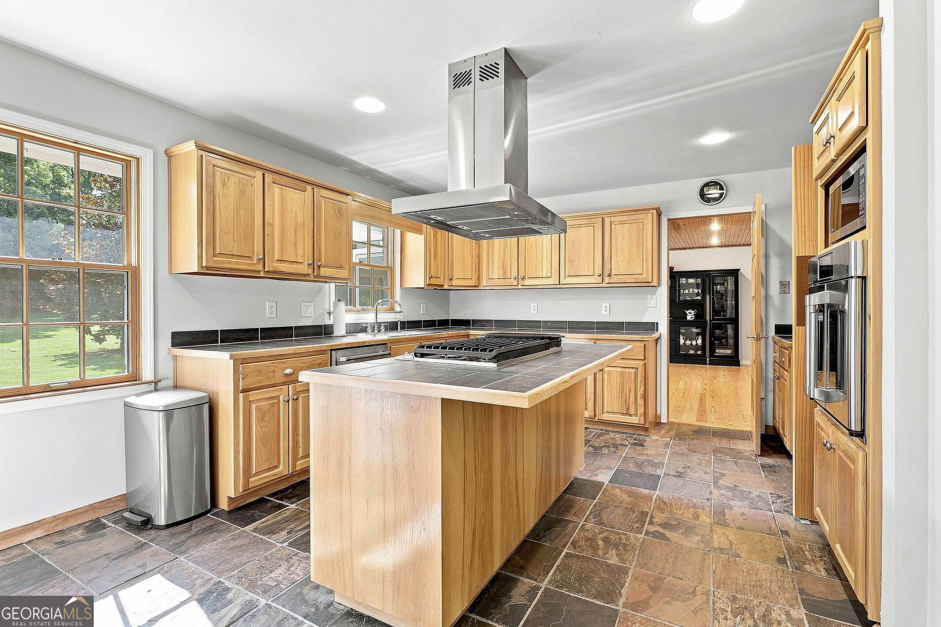 1060 Oak Ridge Drive Property Photo 19