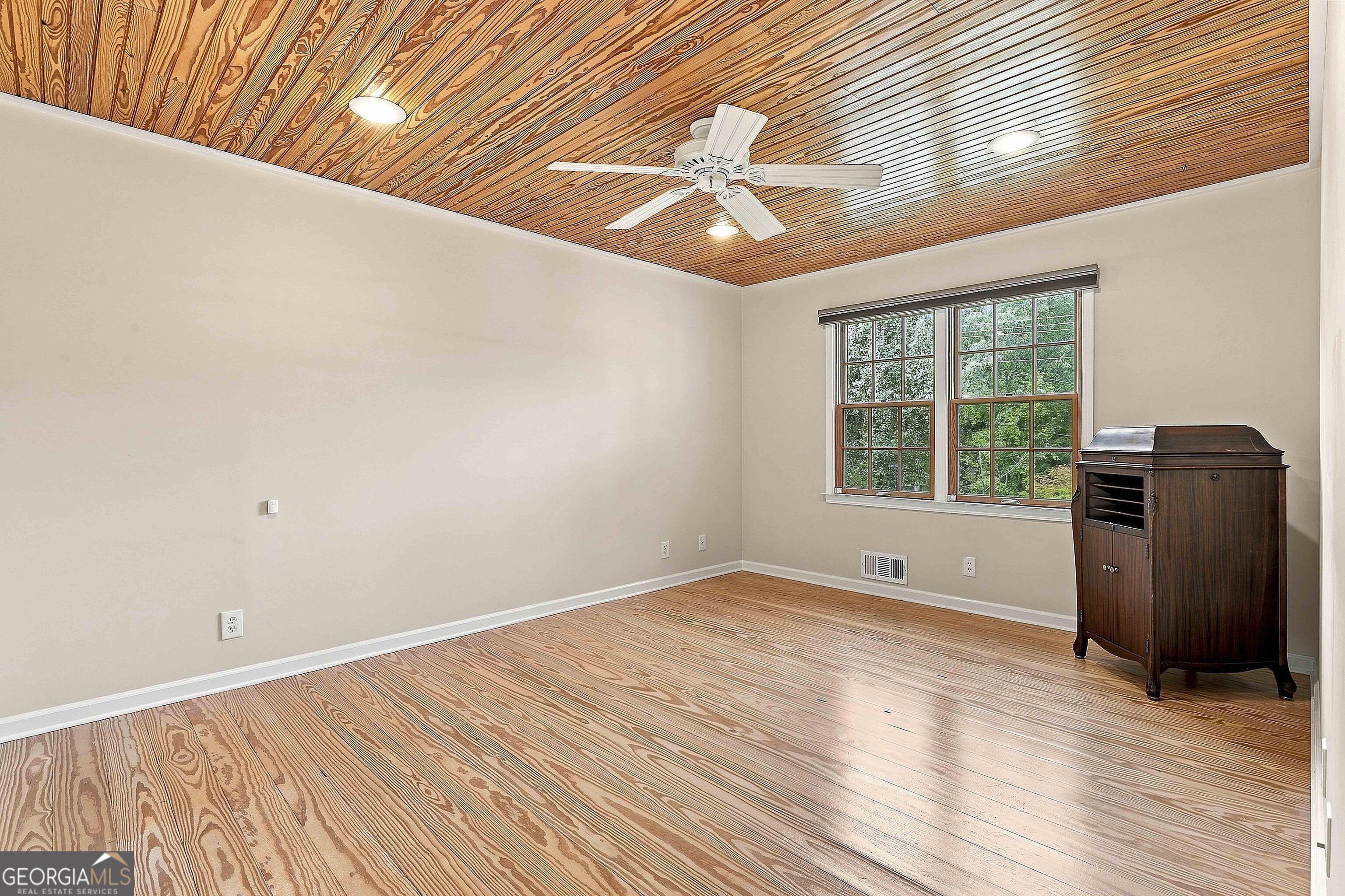 1060 Oak Ridge Drive Property Photo 22