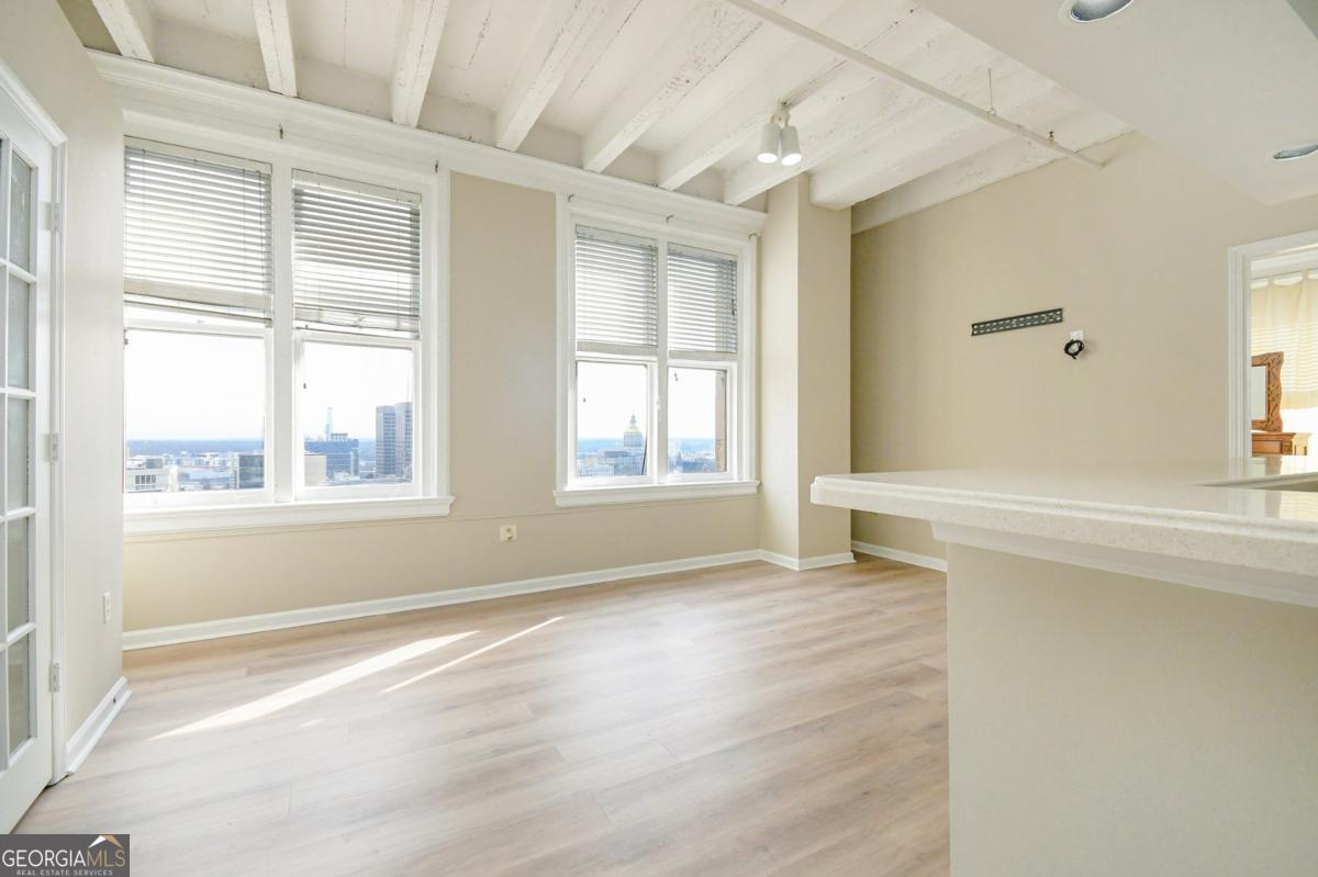 32 Peachtree Street # 1406 Property Photo 2