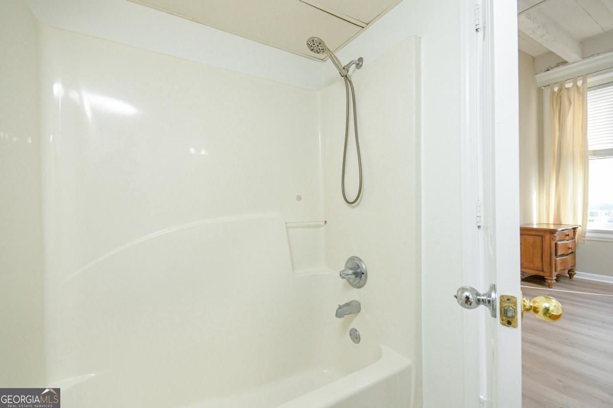 32 Peachtree Street # 1406 Property Photo 14