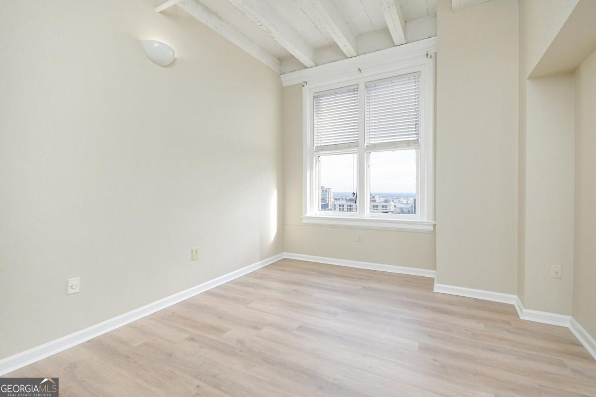 32 Peachtree Street # 1406 Property Photo 16