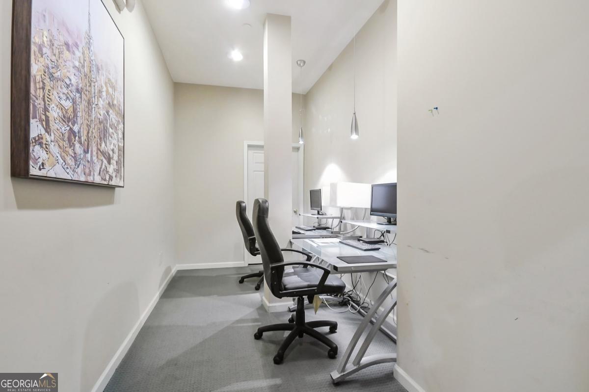 32 Peachtree Street # 1406 Property Photo 22