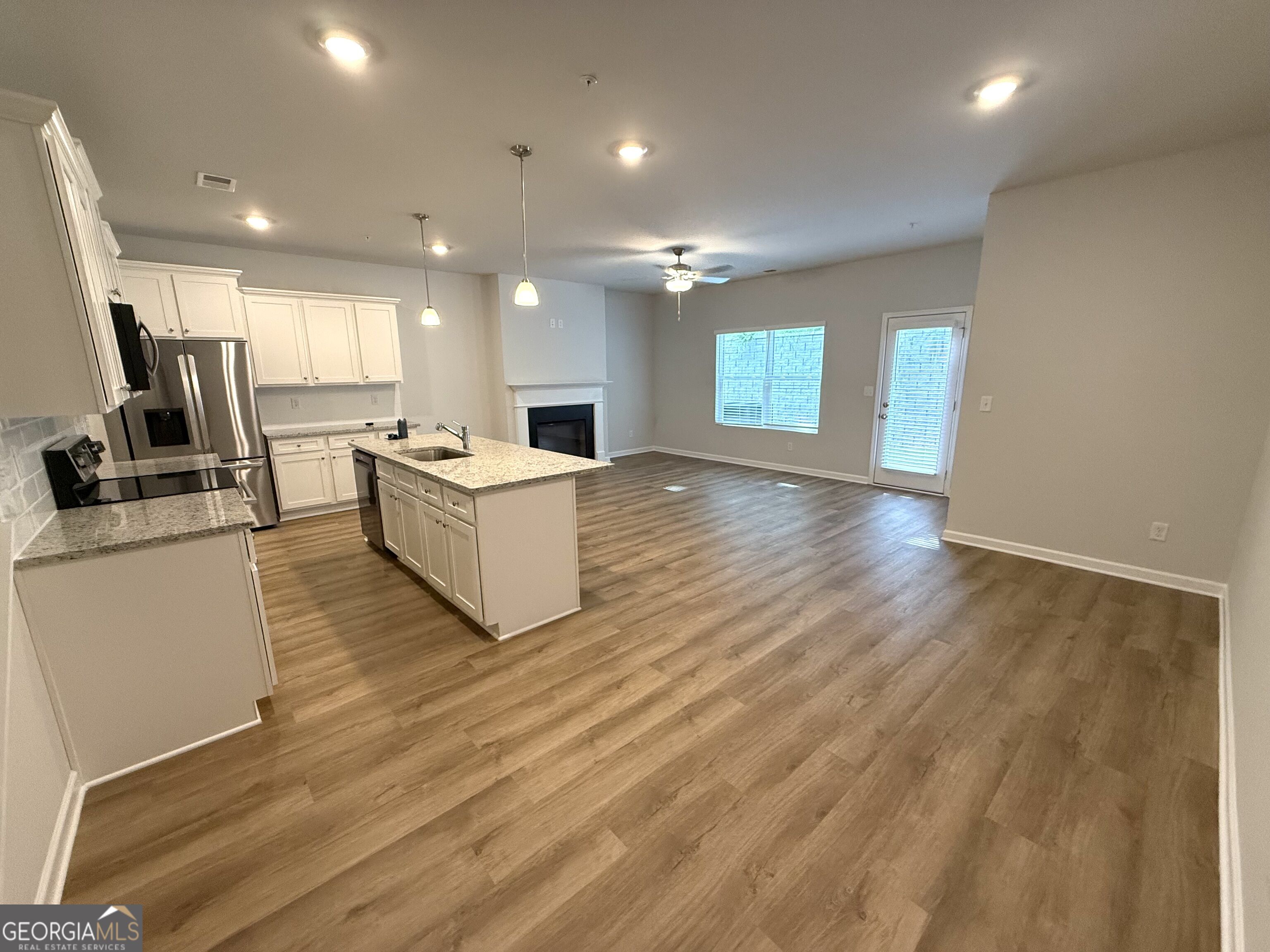 401 Lanier Circle Property Photo 4