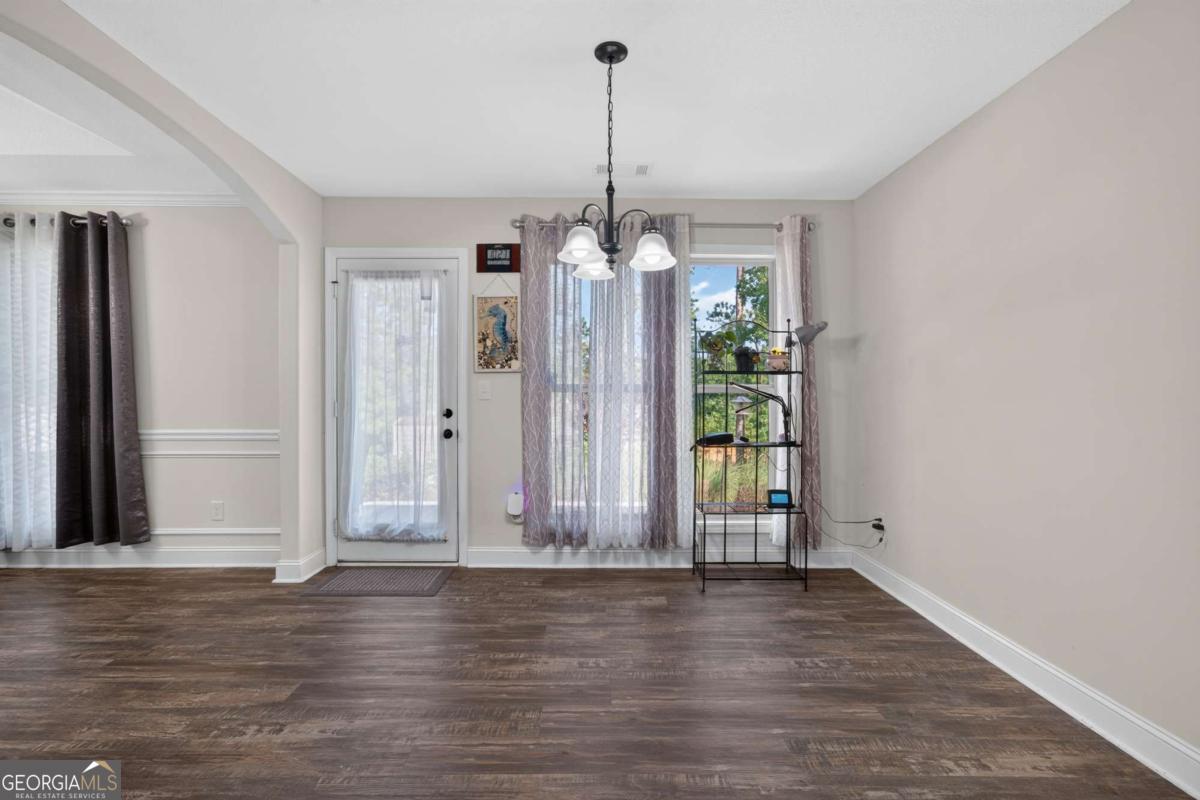479 High Point Road Nw Property Photo 18