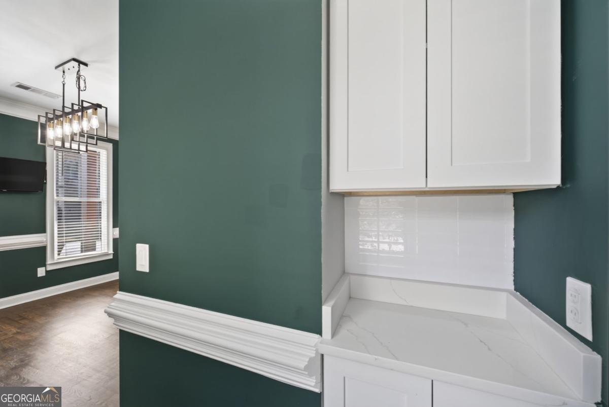 2073 Millcrest Drive Property Photo 14