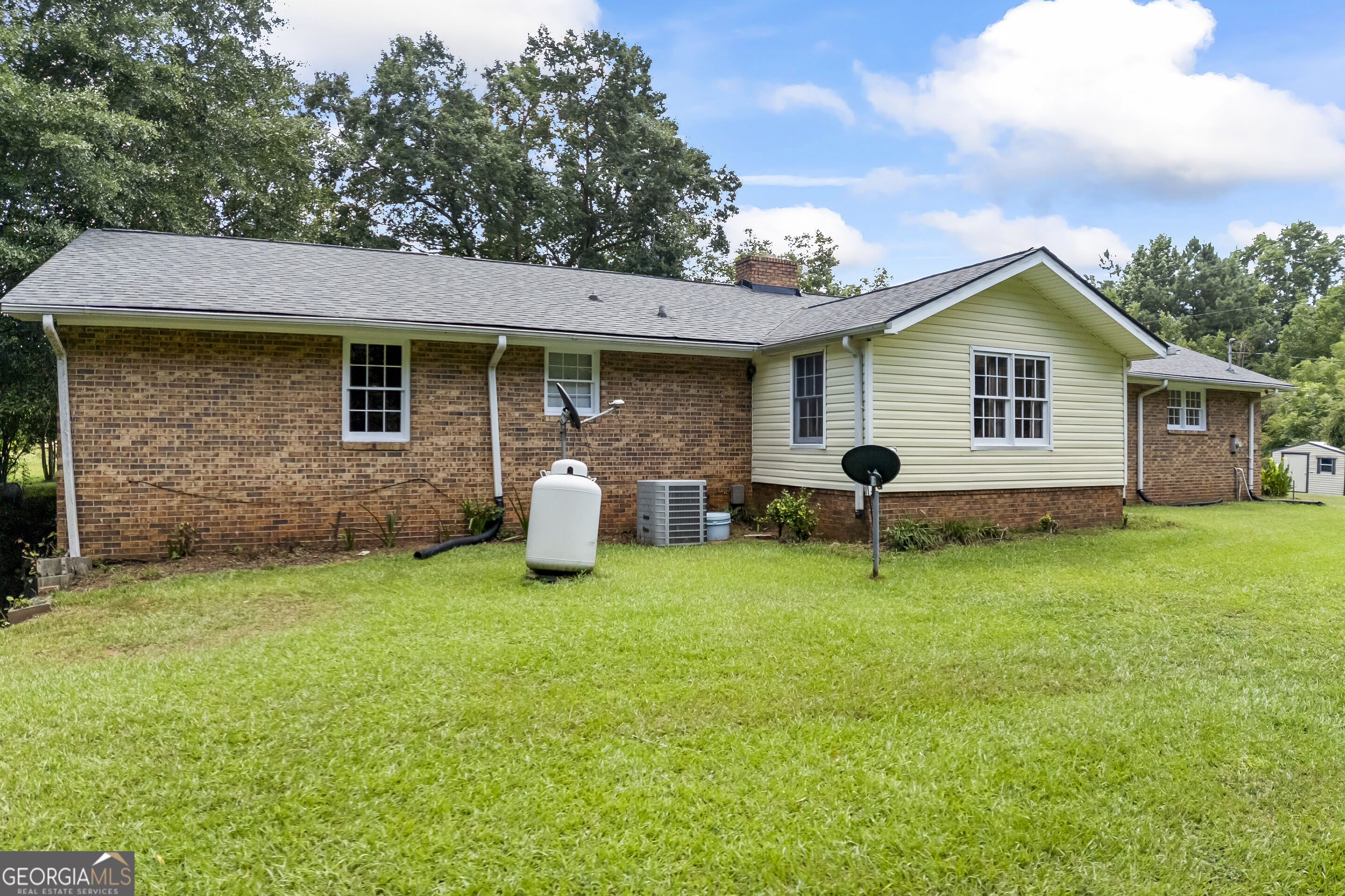 1351 Clack Road Property Photo 5