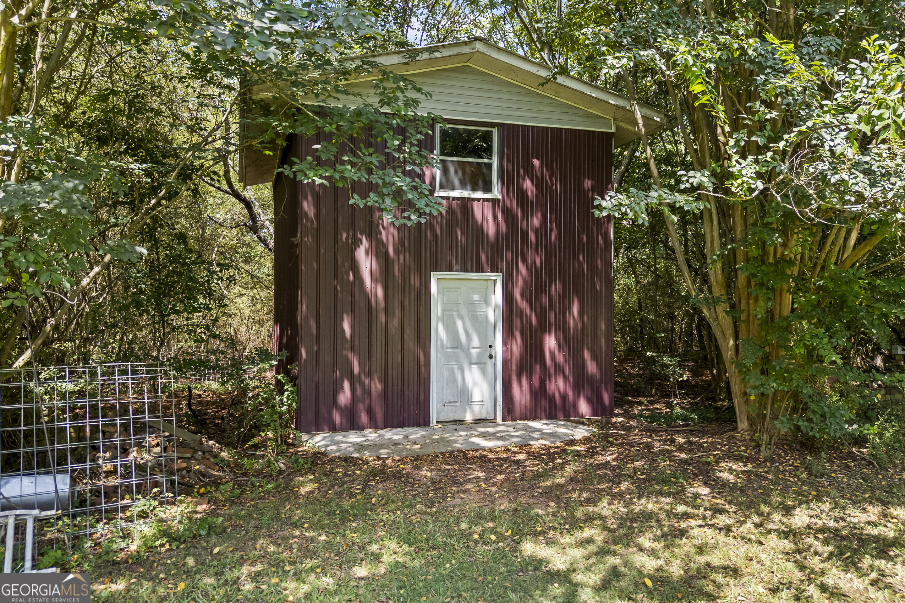 1351 Clack Road Property Photo 7