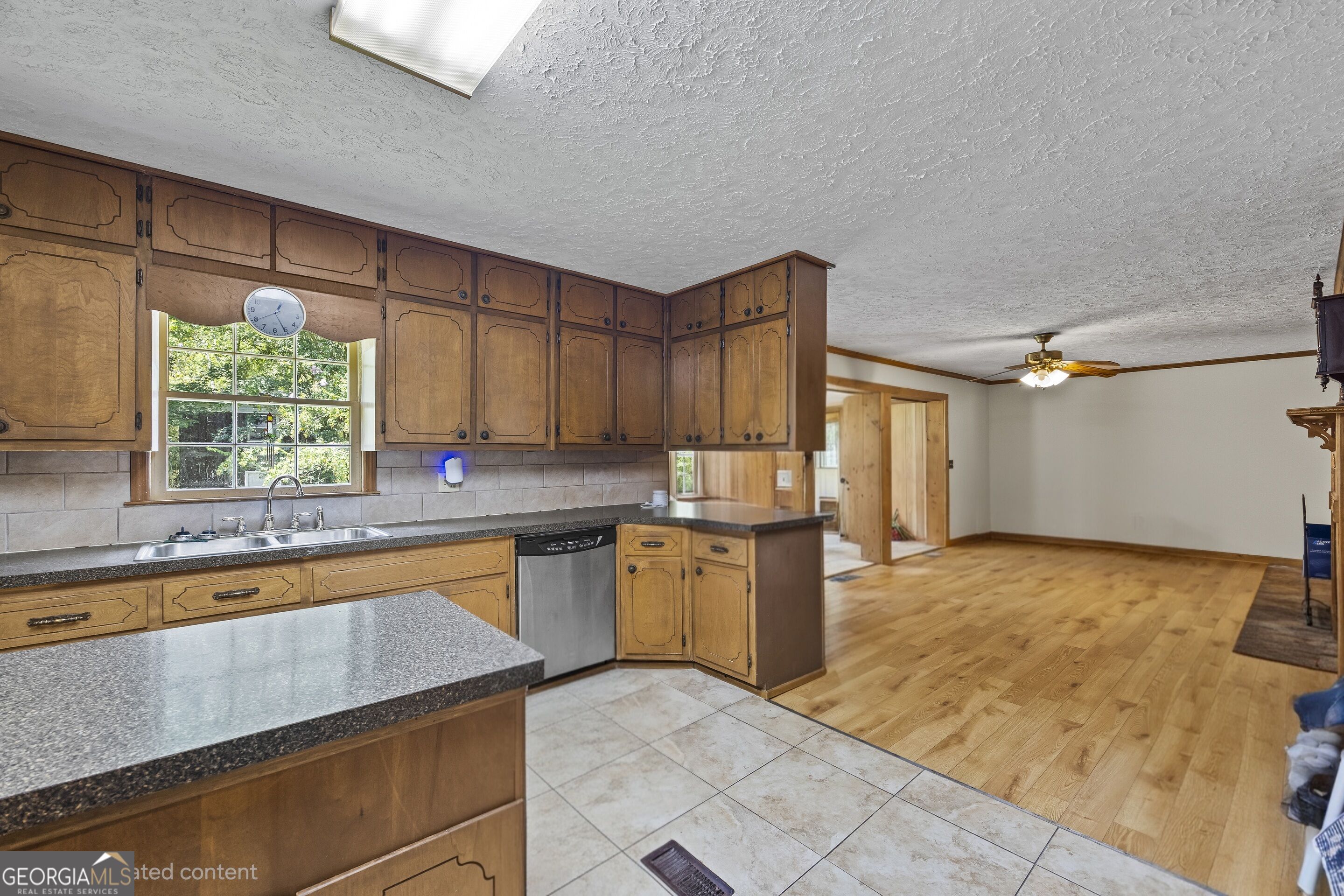 1351 Clack Road Property Photo 23