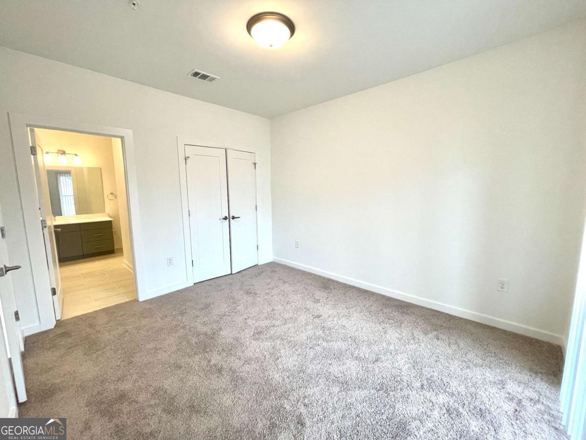 525 Parkway Drive Ne # 313 Property Photo 8