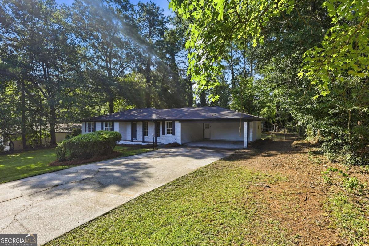 169 Robinhood Drive Property Photo 2