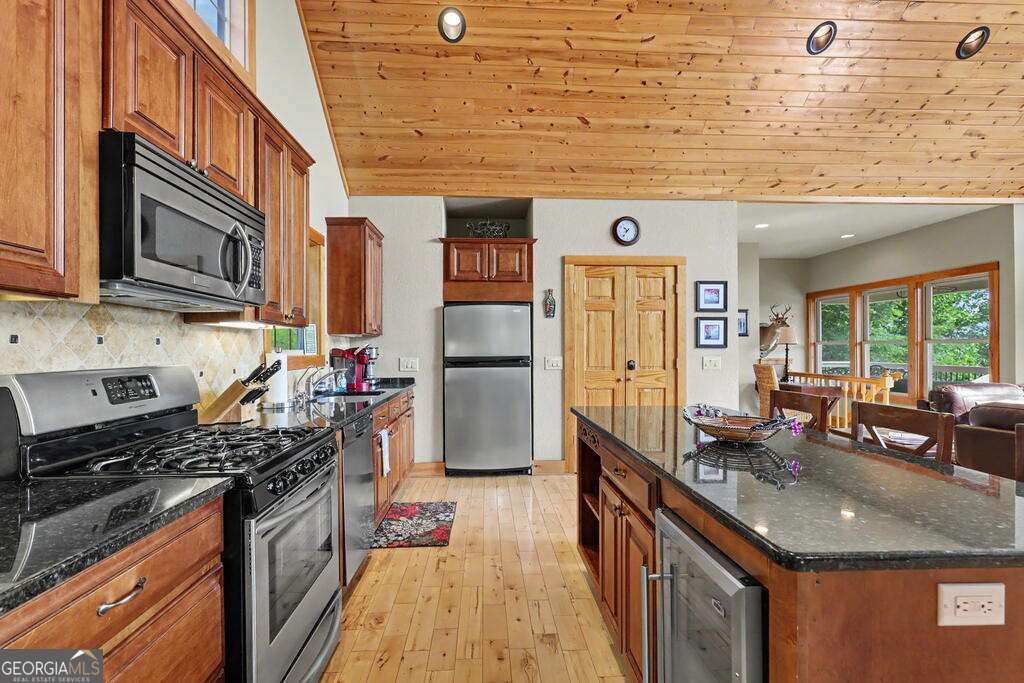 575 Longview Drive Property Photo 11