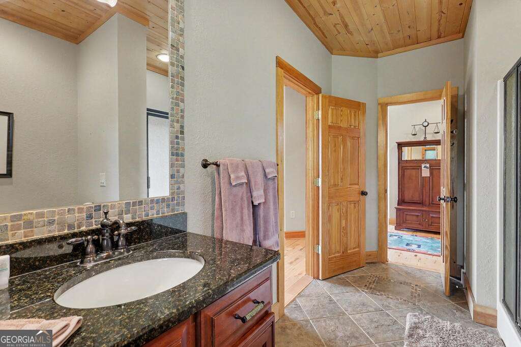 575 Longview Drive Property Photo 23