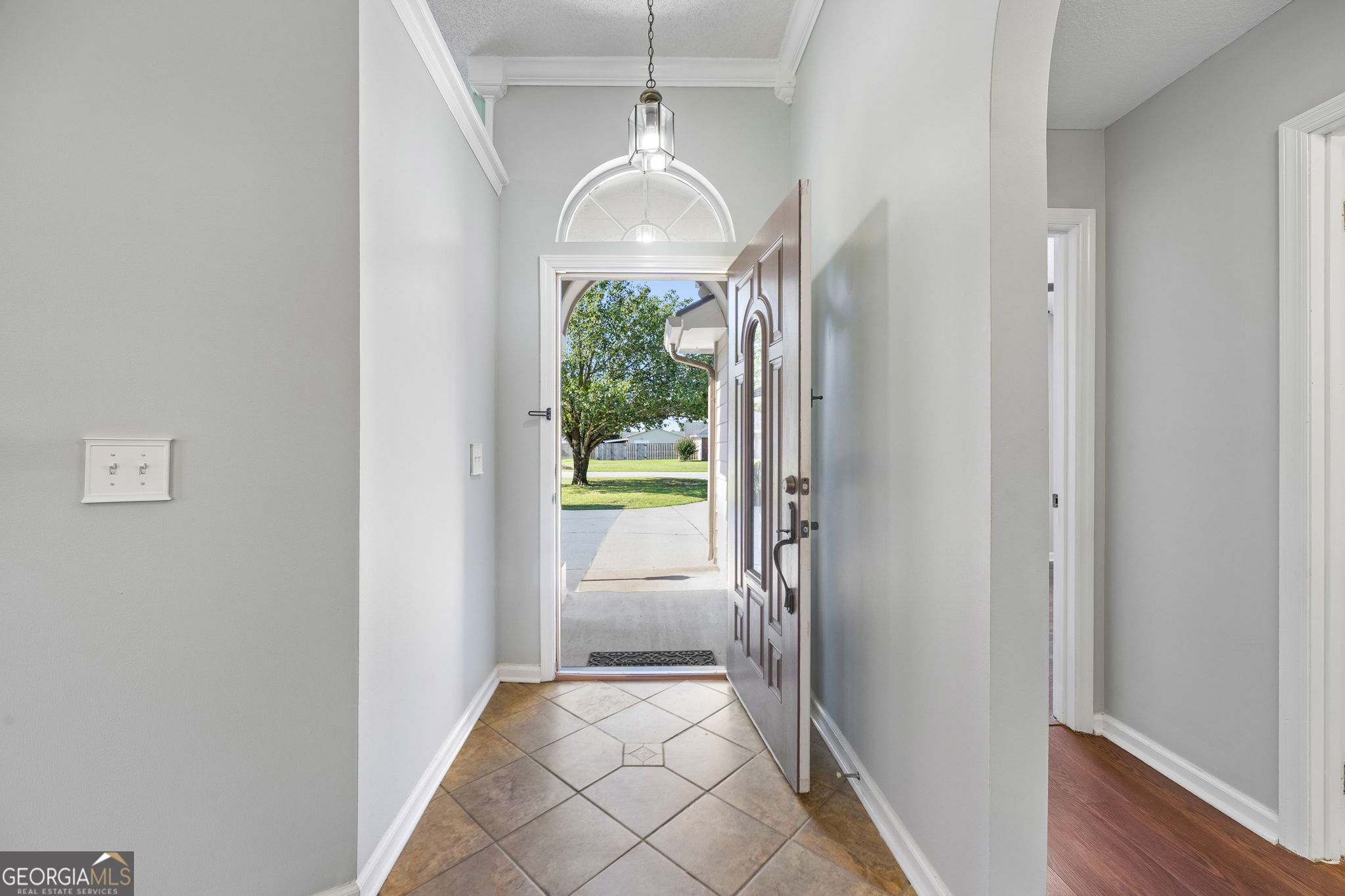 211 Greenbriar Road Property Photo 5