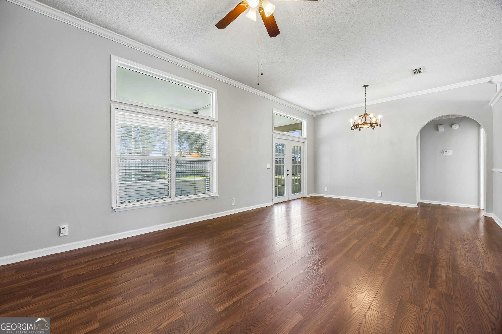 211 Greenbriar Road Property Photo 7