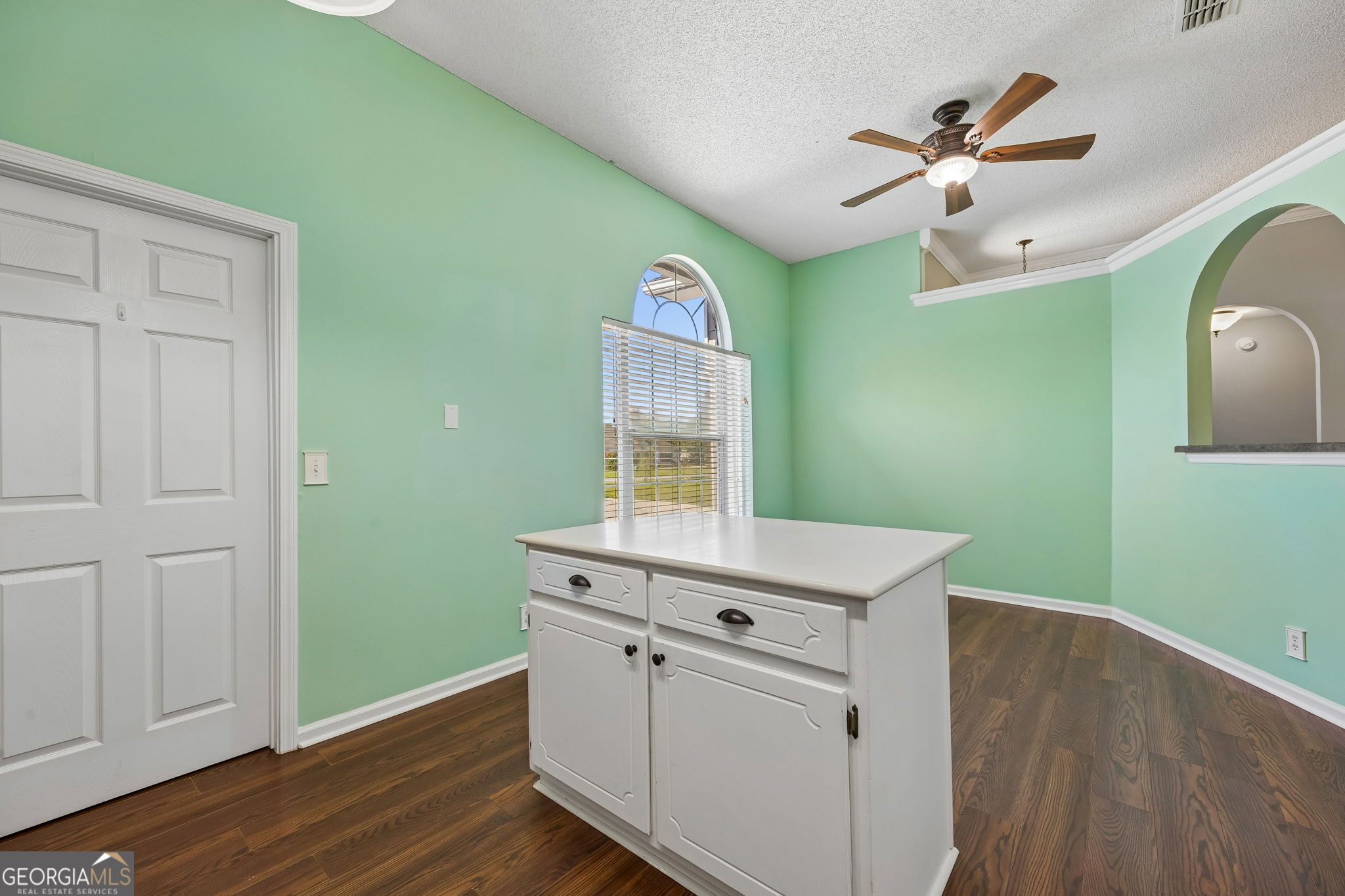 211 Greenbriar Road Property Photo 16