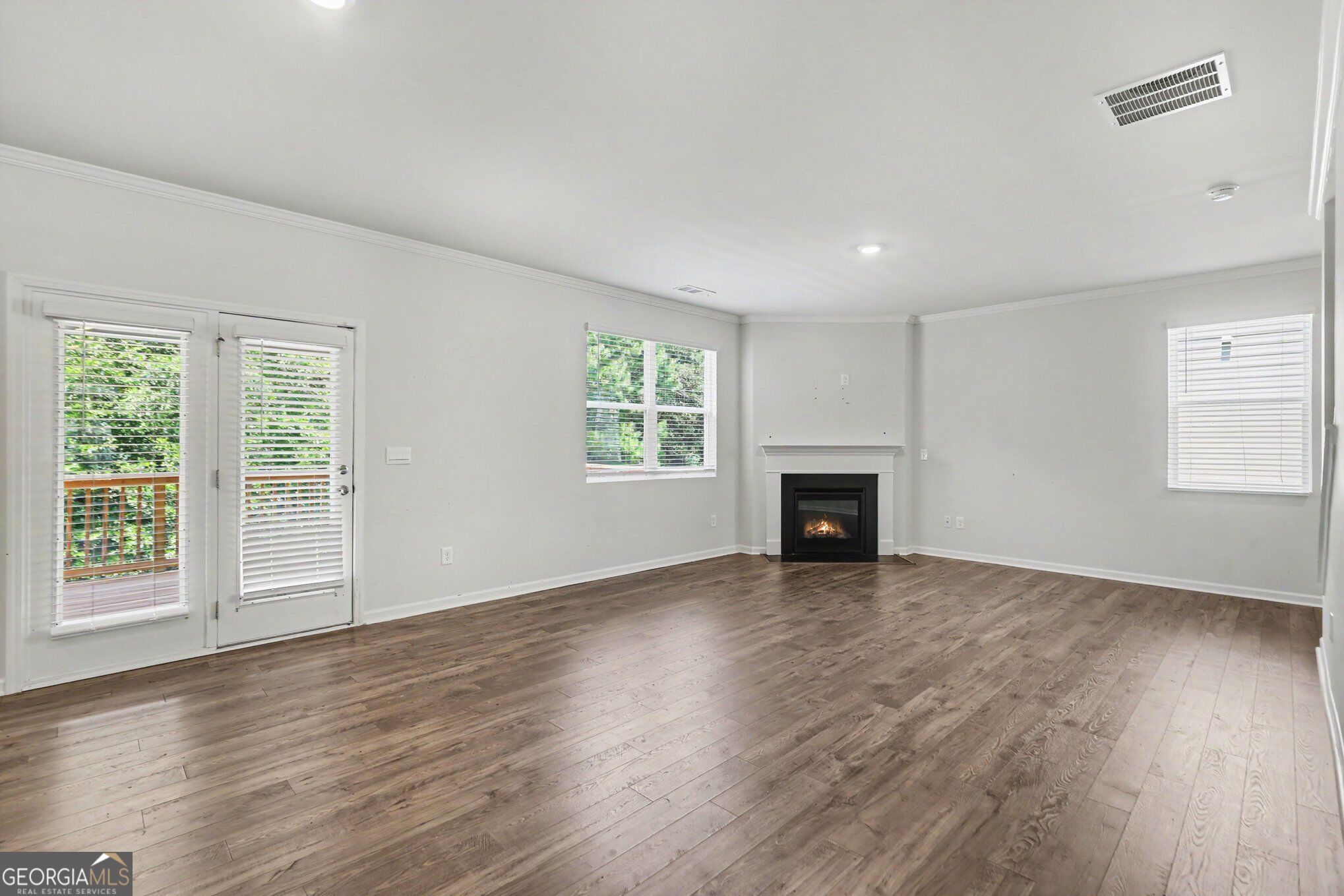 7576 Jennadee Drive Property Photo 10
