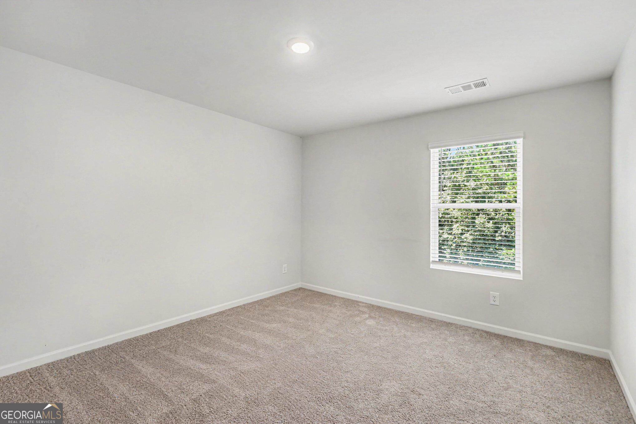 7576 Jennadee Drive Property Photo 21