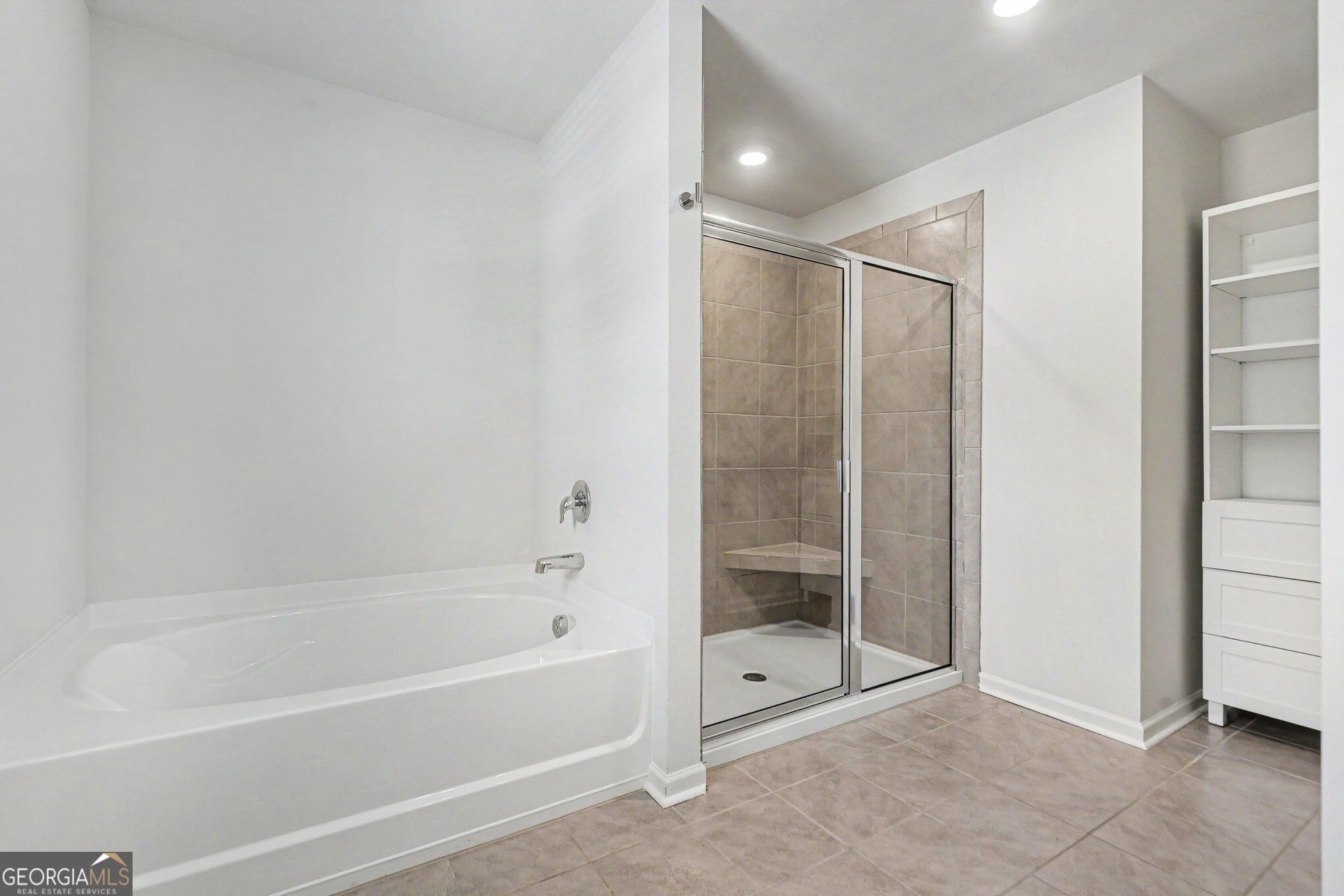 7576 Jennadee Drive Property Photo 27
