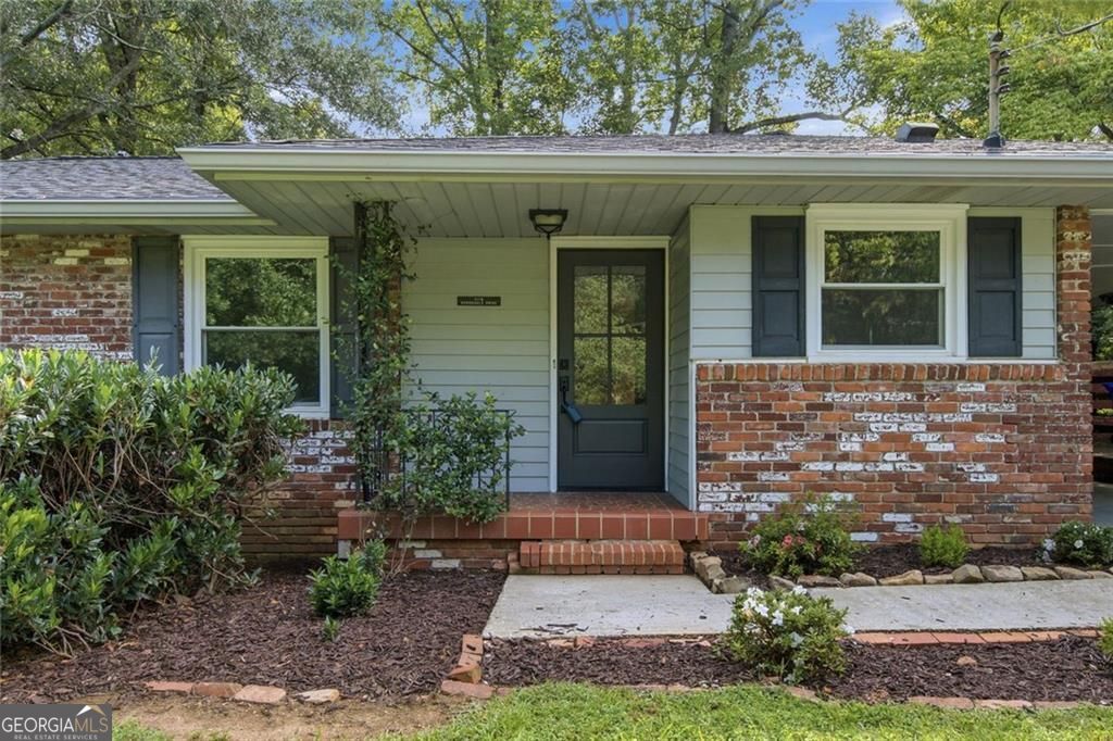 1119 Arbordale Drive Property Photo 2