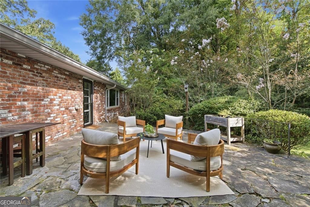 1119 Arbordale Drive Property Photo 9