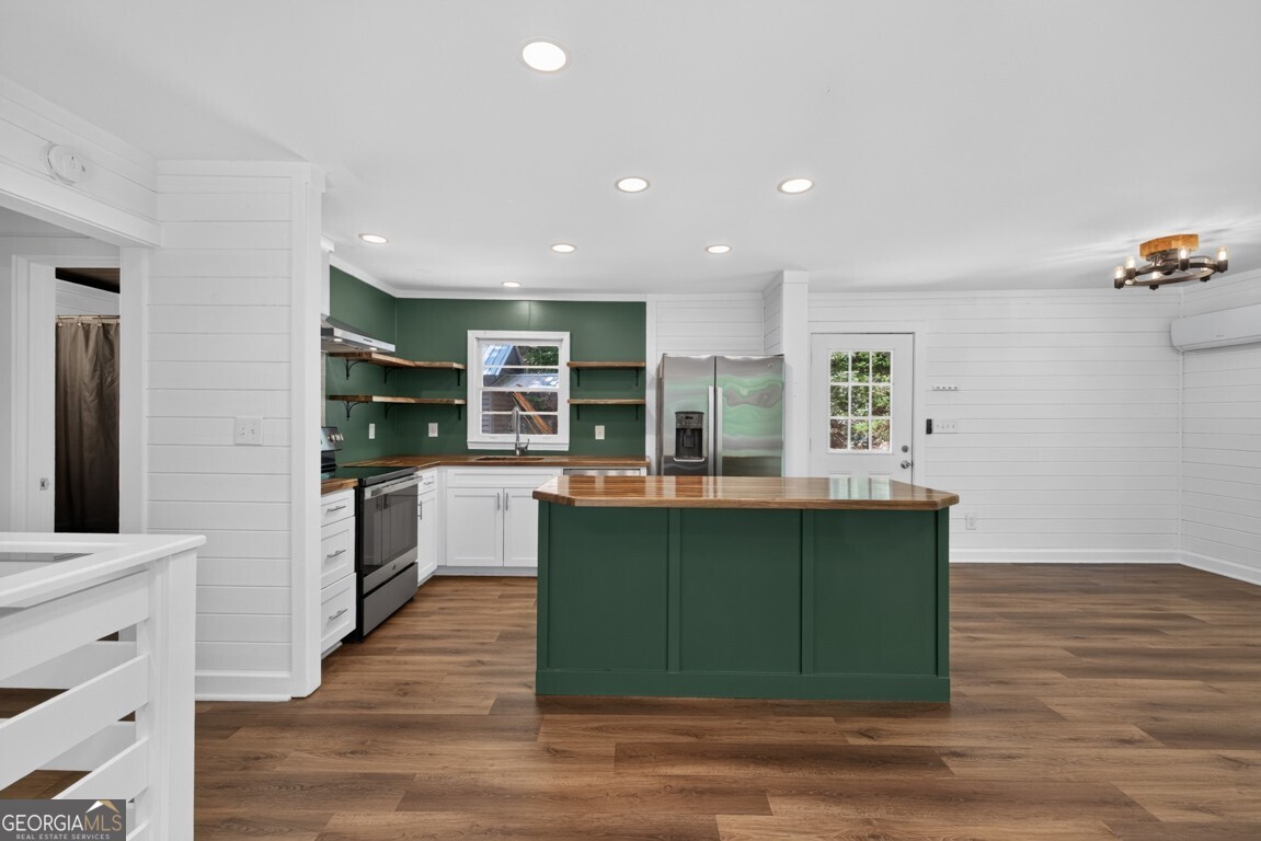 189 Fern Valley Road Property Photo 8