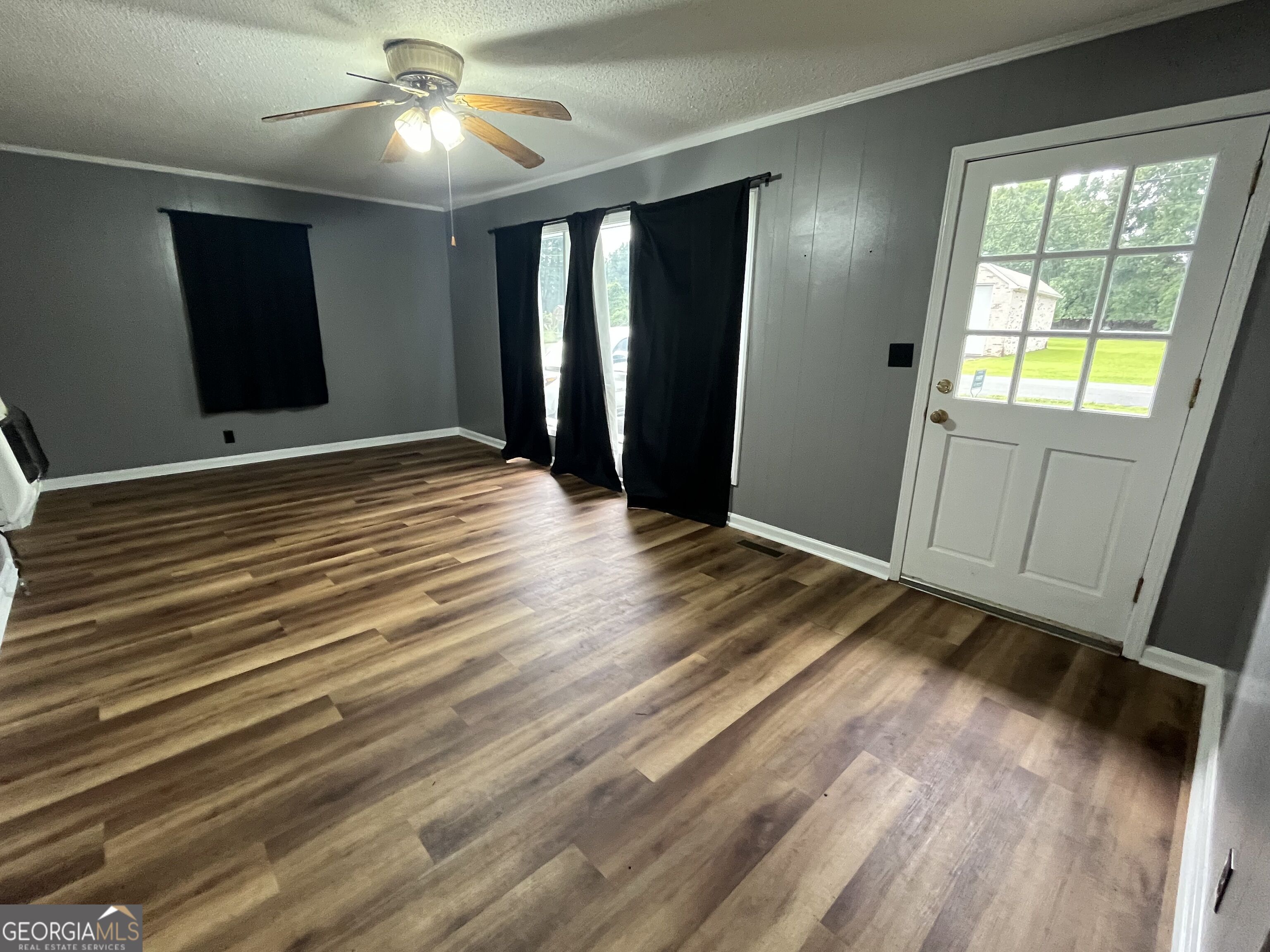 85 Rollins Drive Property Photo 3